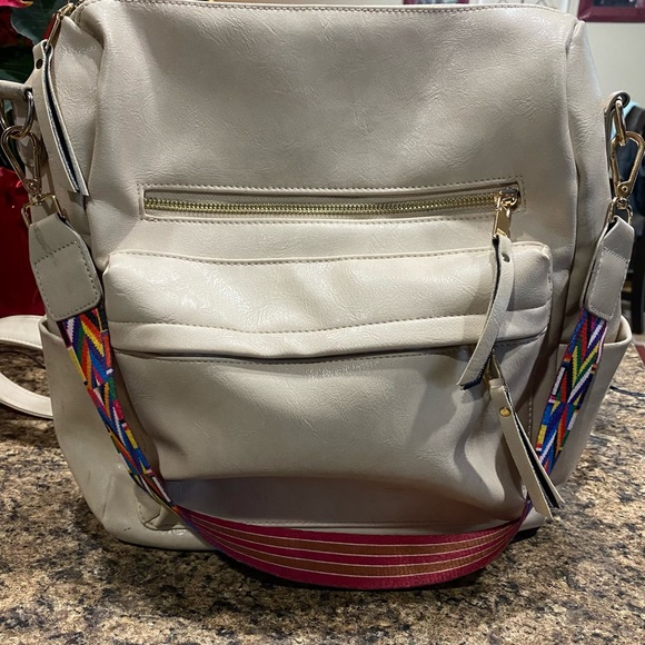 Used Vegan Tan Guitar Strap Backpack - Picture 2 of 5